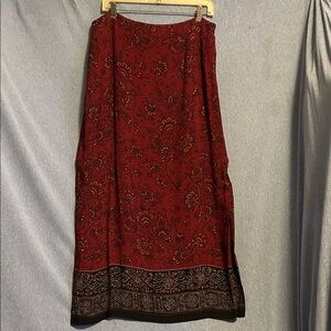 Jones New York Red Paisley Border Maxi Skirt size 16